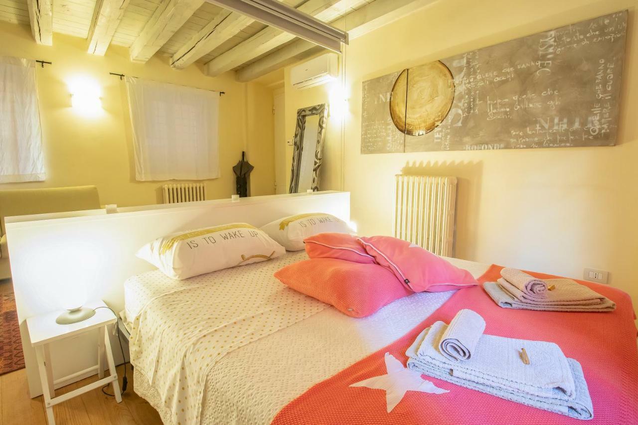 Lovely Apartment Sottoriva Verona Bagian luar foto
